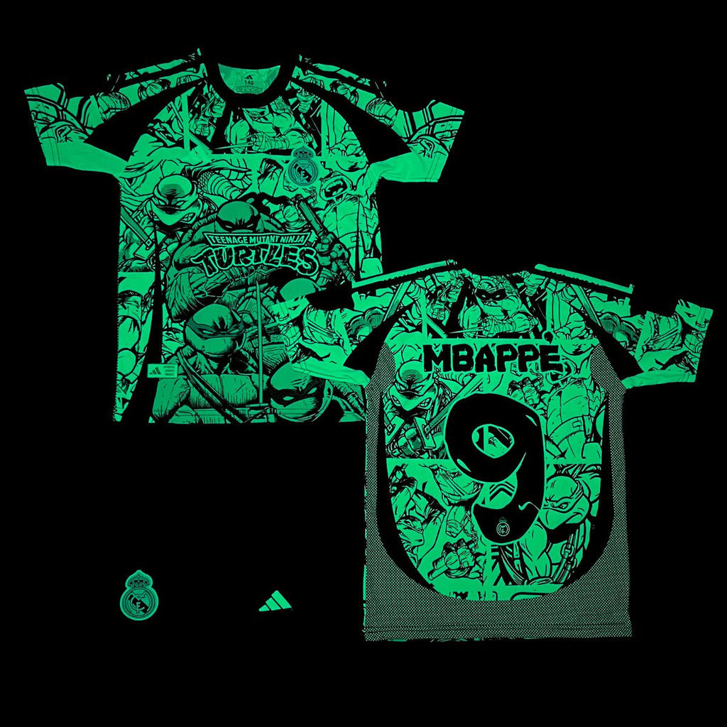 Dětská fluorescenční souprava Real Madrid, Mbappe. Neonová Ninja Turtles edice 2025