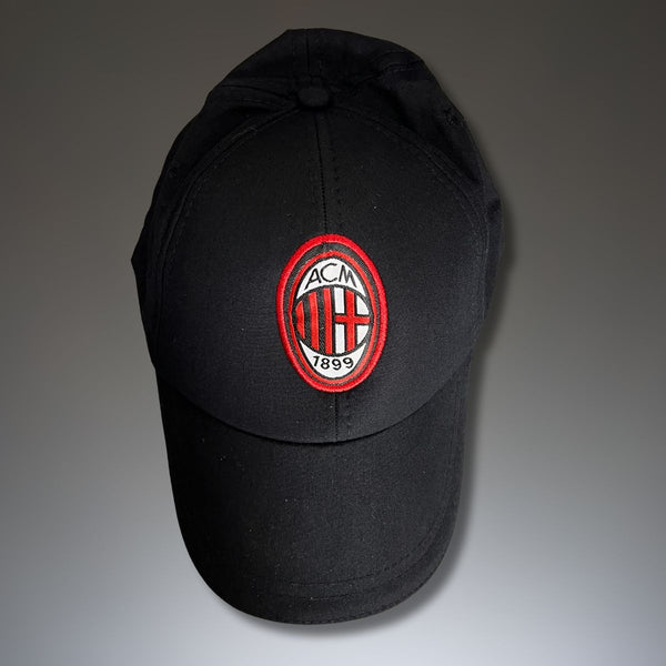 Kšiltovka se znakem Milan, černá