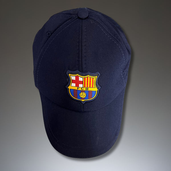 Kšiltovka se znakem Barcelona, tmavě modrá